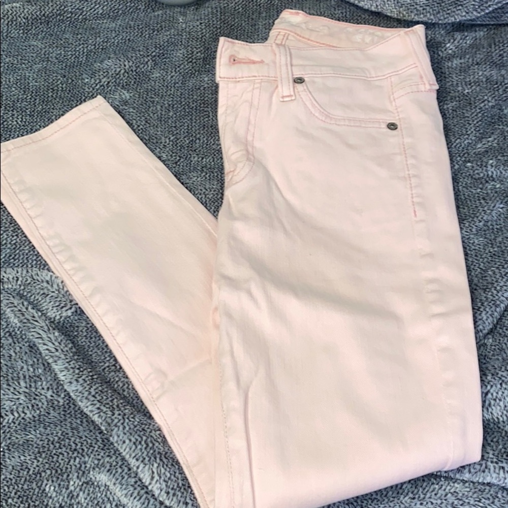 Low rise skinny jeans